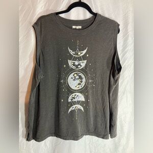 Moon phase sleeveless tee